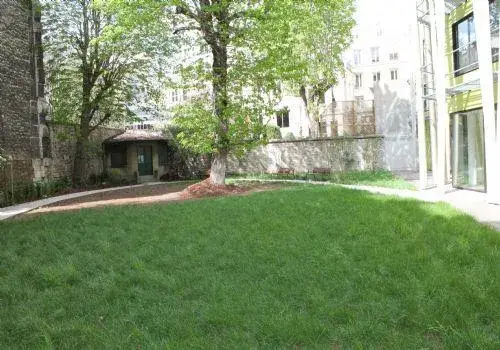 Photo principale de Centre Alzheimer Les Parenteles De La Rue Blanche - Maison de retraite / EHPAD