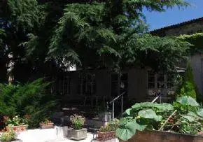 Photo principale de Maison De Retraite St Vincent Et Ste Croix - Maison de retraite / EHPAD