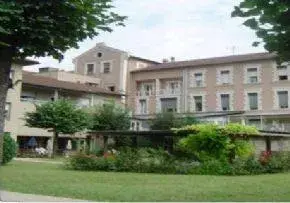 Photo de Residence Brun Faulquier - Maison de retraite / EHPAD