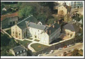Ehpad Saint Joseph - Maison de retraite / EHPAD à Bourbon-l'Archambault