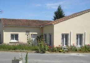 Residence Roger Remondet - Résidence Services Seniors à Saint-Claud