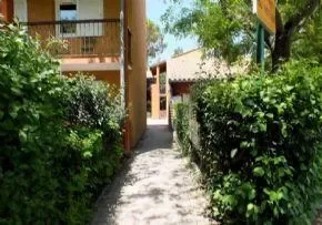 Foyer Logement Village Luberon Chateau - Résidence Services Seniors à Gargas