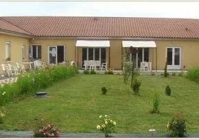 Résidence Les Thuyas - Résidence Services Seniors à Mizérieux