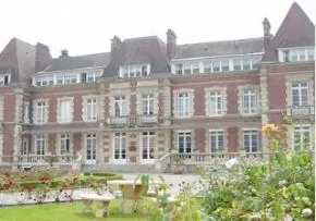 Residence Castel Saint Joseph - Maison de retraite / EHPAD à Hodeng-au-Bosc