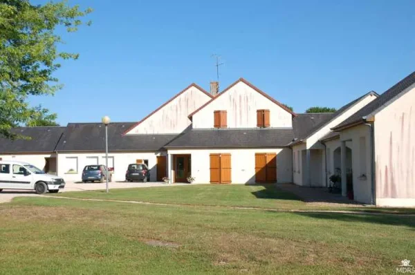 Residence La Guinguette - Résidence Services Seniors à Oucques