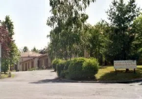 Foyer Residence De La Tour - Résidence Services Seniors à Charroux