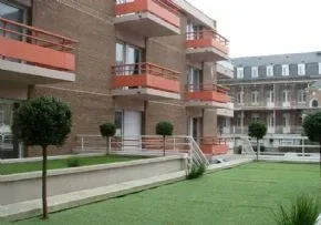 Residence De Neuville Hopital Local - Maison de retraite / EHPAD à Saint-Valery-sur-Somme