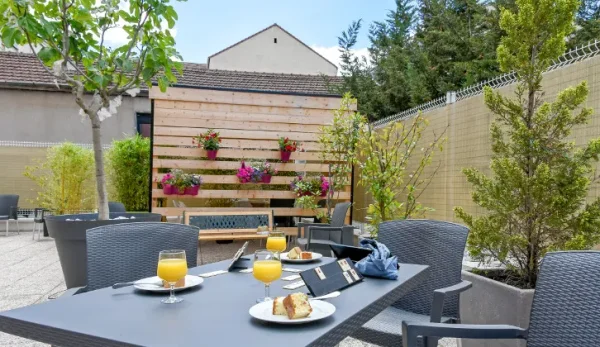 Les Jardins Médicis - Maison de retraite / EHPAD à Montceau-les-Mines