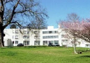 Foyer Logement Genevieve Penicault - Résidence Services Seniors à Availles-Limouzine