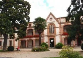 Centre Hospitalier Des Deux Rives - Maison de retraite / EHPAD à Valence