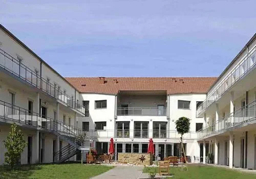 Ehpad La Rose Des Vents - Maison de retraite / EHPAD à Ruaudin