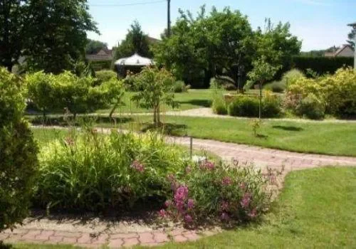 Ehpad Le Relais De La Vallee - Maison de retraite / EHPAD à Seichebrières