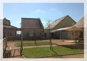 Maison De Retraite Roger Besson - Maison de retraite / EHPAD à Saint-Gérand-le-Puy