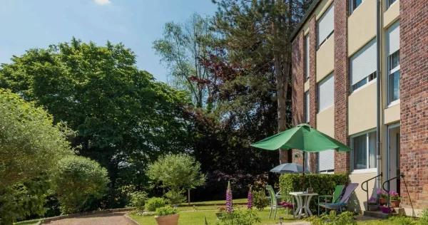 Residence Les Myosotis - Résidence Services Seniors à Pouilly-en-Auxois