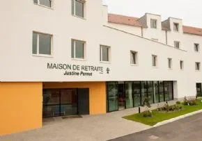 Maison De Retraite Justine Pernot - Maison de retraite / EHPAD à Neufchâteau