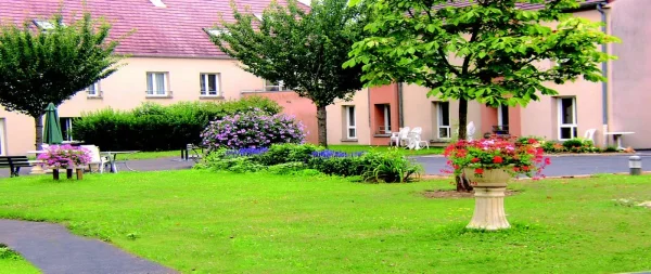 Résidence Les Dornets - Maison de retraite / EHPAD à Savigny-sur-Clairis