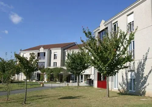 La Maison Du Grand Chene - Maison de retraite / EHPAD à Combs-la-Ville