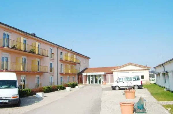 Maison De Retraite Belle Verriere - Maison de retraite / EHPAD à Bayel