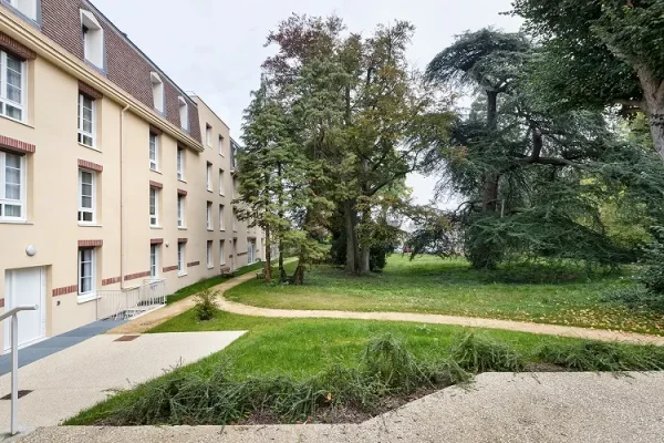 Residence Le Cedre - Maison de retraite / EHPAD à Plailly