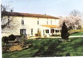 Ehpad La Touche - Maison de retraite / EHPAD à Genac