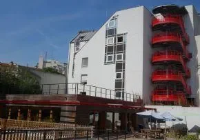 Les Petits Freres Des Pauvres Gautier Wendelen Hebergement Temporaire - Maison de retraite / EHPAD à Paris