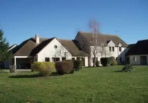 Residence Le Porte Mi - Résidence Services Seniors à Charenton-du-Cher