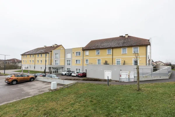 Résidence Service Senior La Petite Gare - Résidence Services Seniors à Richemont