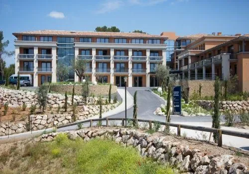 Residence Retraite Eleonore - Maison de retraite / EHPAD à Aix-en-Provence