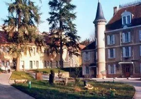 Residence Chateau De Valence - Maison de retraite / EHPAD à Jujurieux