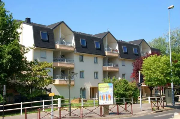 Residence Le Halage - Résidence Services Seniors à Créteil