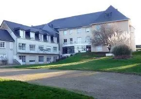 Maison De Retraite St Joseph - Maison de retraite / EHPAD à Chenillé-Changé